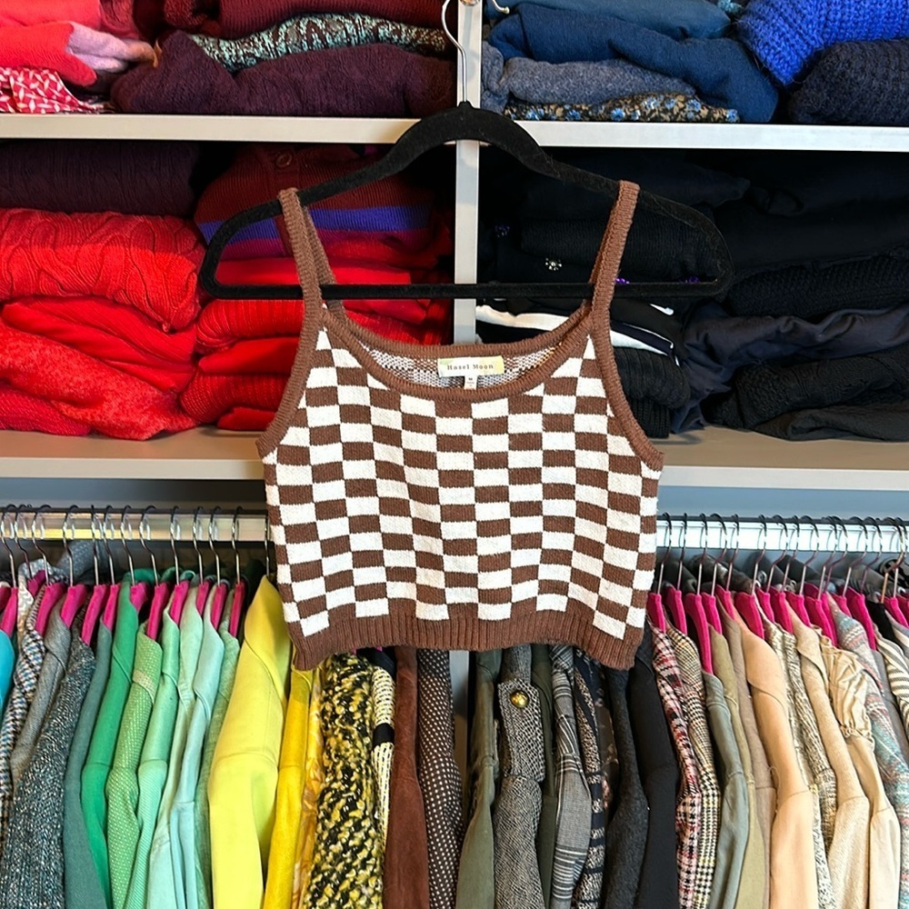 Hazel Moon brown and white checkerboard cropped sweater tank size M